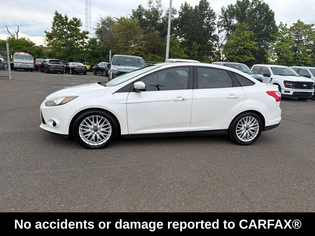 Used 2014 Ford Focus Titanium FWD image 3