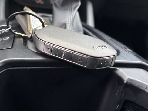 Used 2025 Kia K4 FWD image 21