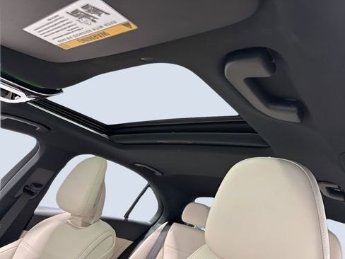 Used 2025 Mercedes-Benz C 300 4MATIC Sedan image 29