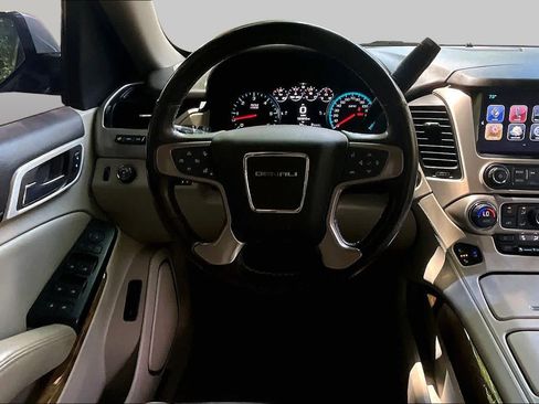 Used 2017 GMC Yukon Denali w/ Open Road Package RWD image 6