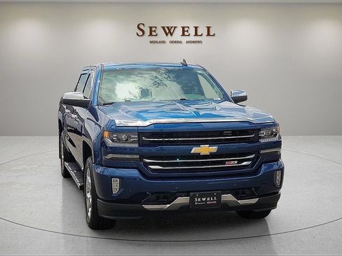 Used 2018 Chevrolet Silverado 1500 LTZ Z71 w/ LTZ Plus Package AWD/4WD image 7