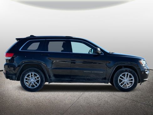 Used 2017 Jeep Grand Cherokee Laredo w/ Quick Order Package 23E image 5