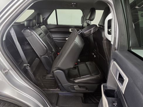 Used 2023 Ford Explorer XLT w/ Equipment Group 202A image 19