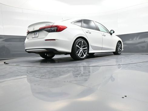 Used 2022 Honda Civic Touring image 30