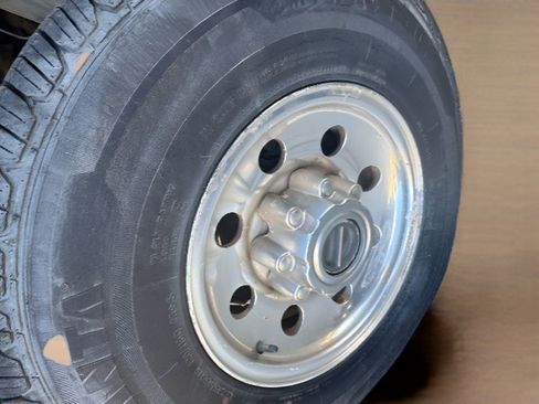 Used 2000 Ford F250 XL image 10