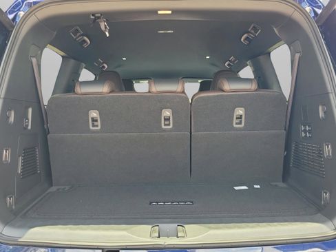 New 2025 Nissan Armada SL image 9