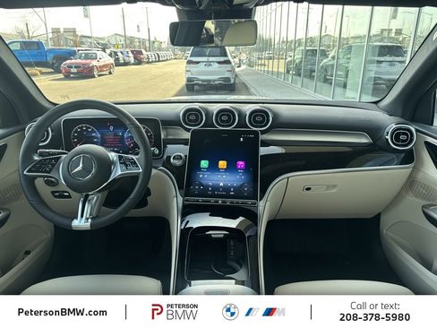 Used 2026 Mercedes-Benz GLC 300 4MATIC image 2