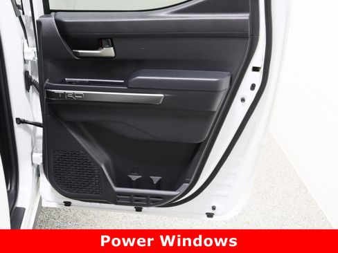 Used 2024 Toyota Tacoma TRD Sport image 31