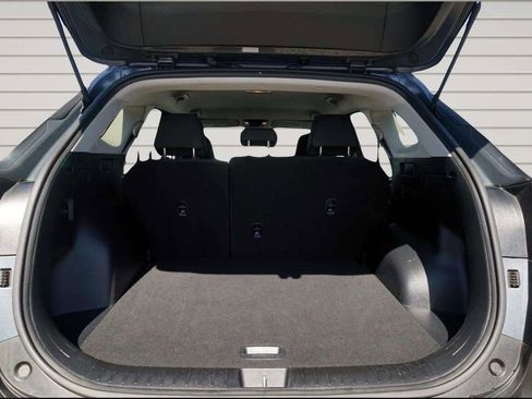 Used 2025 Kia Sportage LX image 10