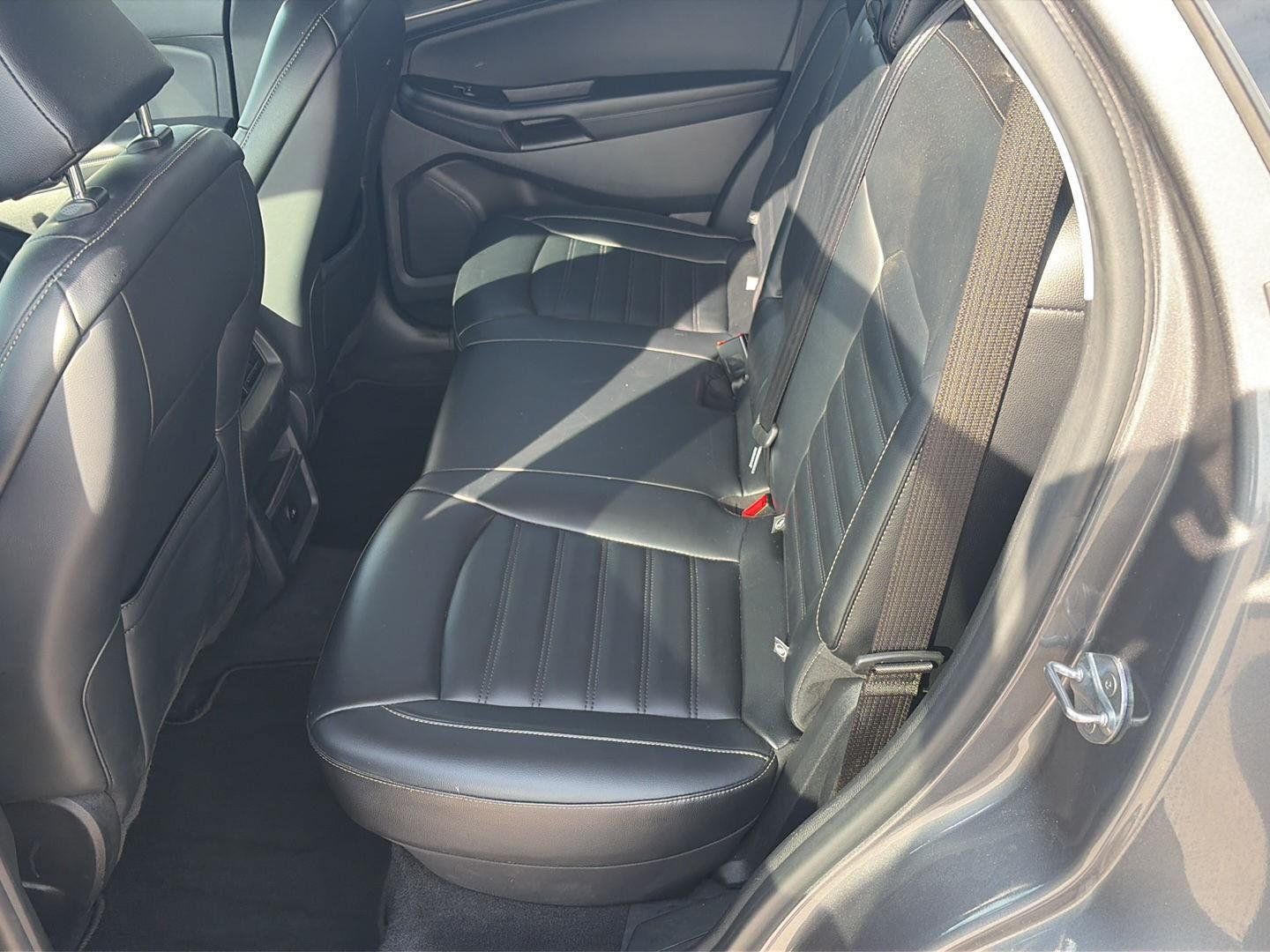 Used 2024 Ford Edge SEL AWD/4WD image 11