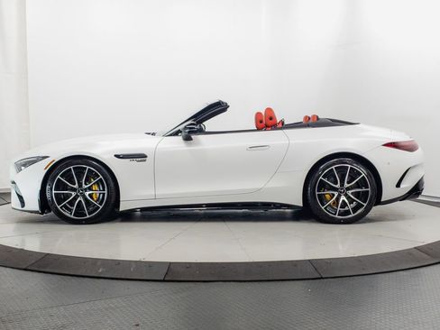 Used 2023 Mercedes-Benz SL 63 AMG 4MATIC w/ Driver Assistance Package image 5