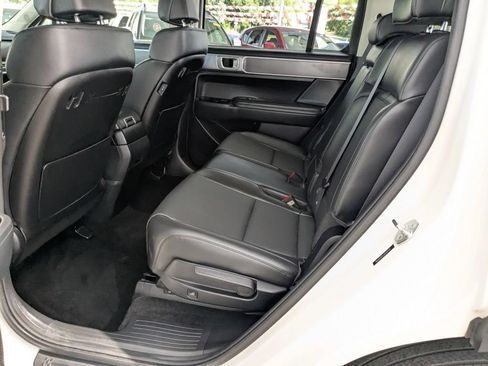 Used 2025 Hyundai Santa Fe SEL FWD image 23