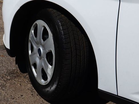 Used 2017 Ford Focus S image 5