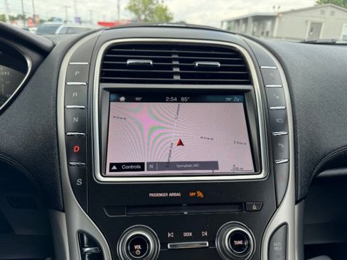 Used 2019 Lincoln Nautilus Reserve AWD/4WD image 21