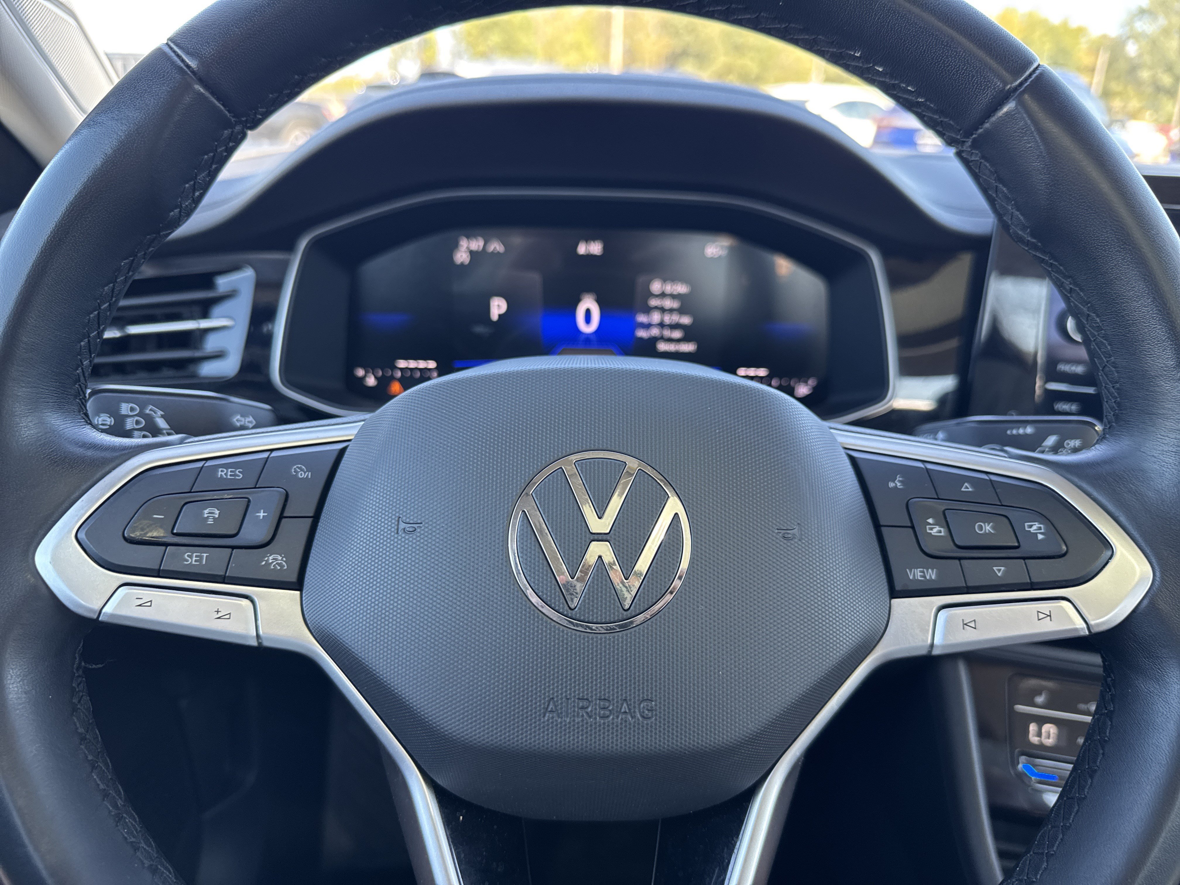 Used 2025 Volkswagen Jetta SE FWD image 10