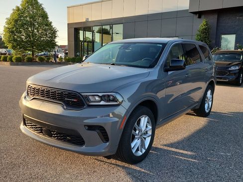 Used 2023 Dodge Durango GT image 3