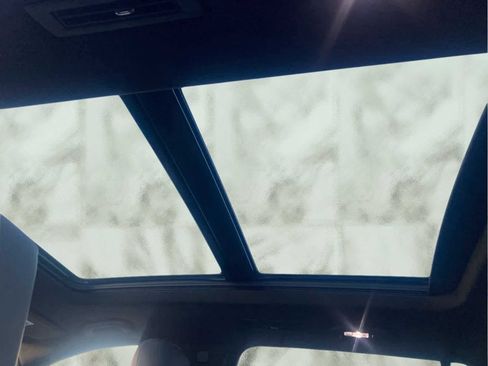 Used 2025 Cadillac XT6 Premium Luxury w/ Platinum Package image 17