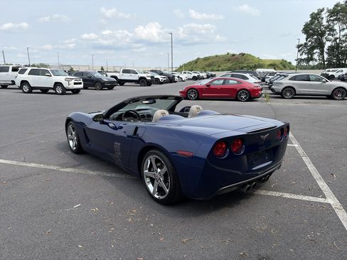 Used 2007 Chevrolet Corvette Convertible w/ Preferred Equipment Group RWD image 7