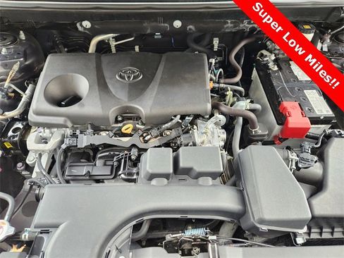 Used 2022 Toyota RAV4 XLE image 22