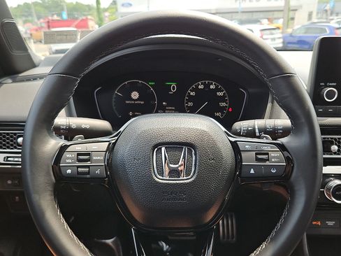 Used 2025 Honda Civic Sport image 19