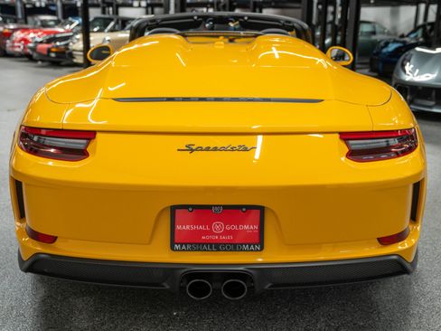 Used 2019 Porsche 911 Speedster RWD image 7