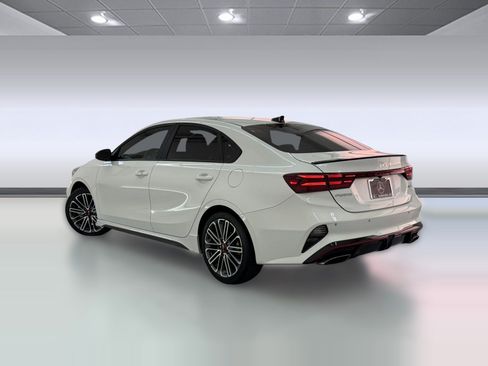 Used 2024 Kia Forte GT FWD image 3