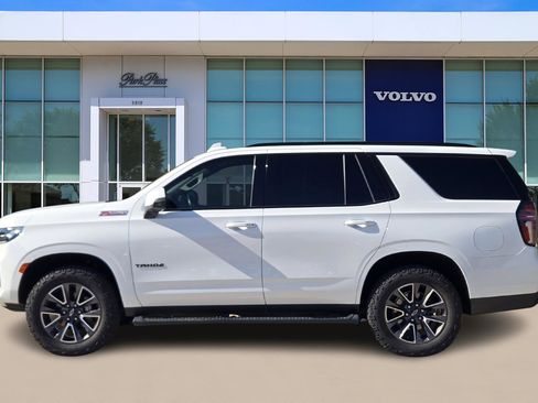 Used 2021 Chevrolet Tahoe Z71 w/ Luxury Package image 3