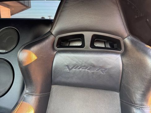 Used 2004 Dodge Viper SRT-10 image 43
