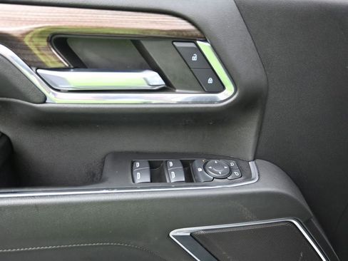 Used 2024 Chevrolet Silverado 2500 LT image 12