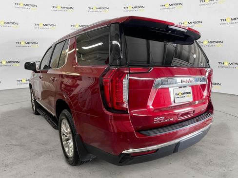 Used 2021 GMC Yukon SLT w/ SLT Luxury Package AWD/4WD image 3