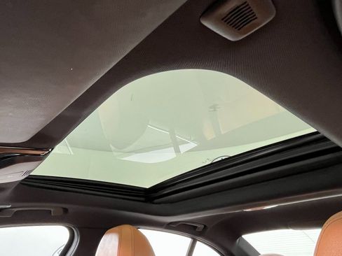 Used 2019 BMW 330i xDrive 330i xDrive w/ Convenience Package image 26