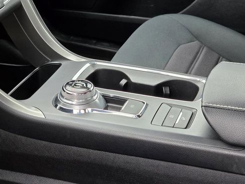 Used 2020 Ford Fusion SE FWD image 25