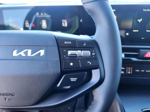 New 2026 Kia Sportage EX image 15