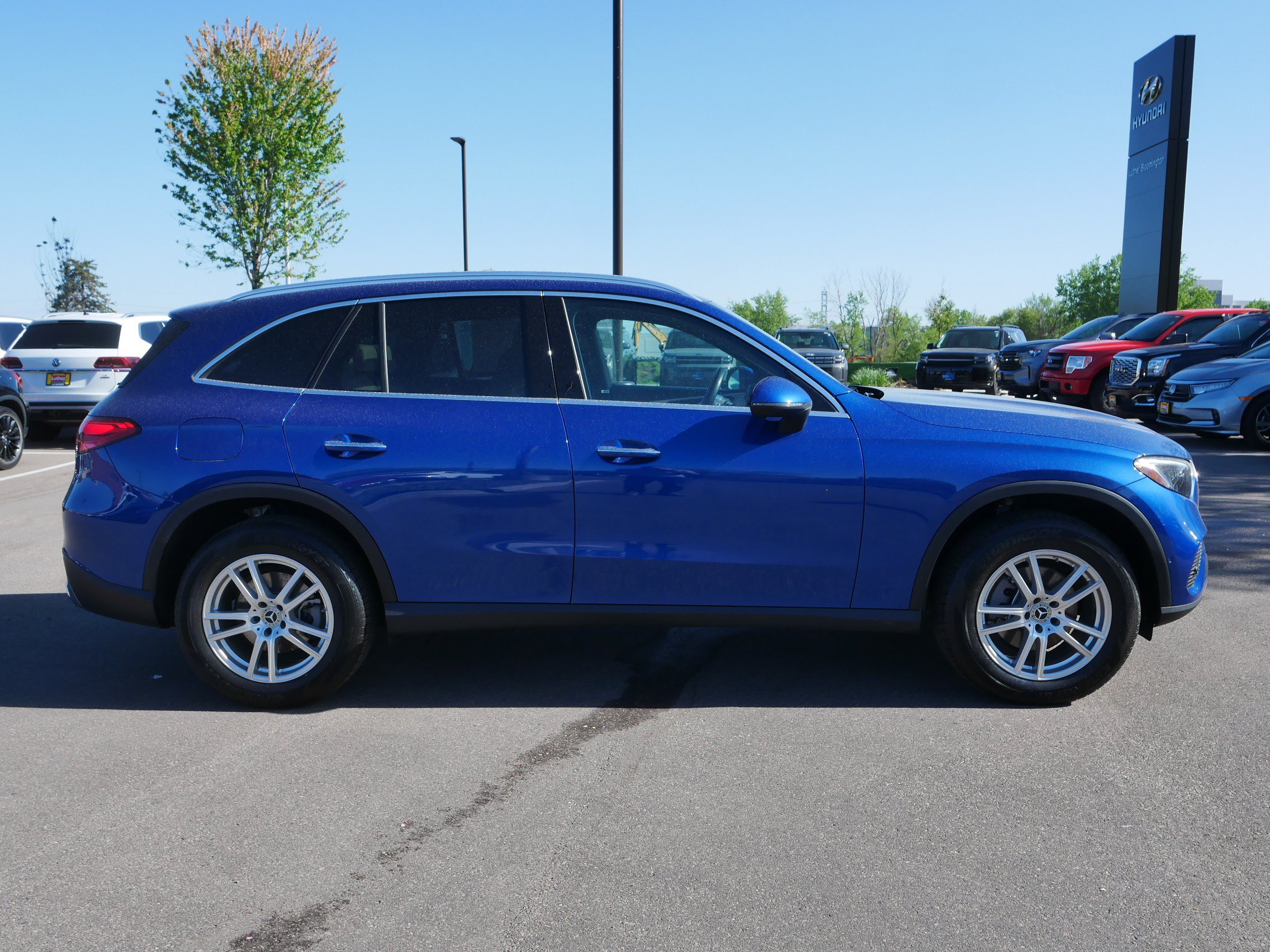 Used 2023 Mercedes-Benz GLC 300 4MATIC image 8
