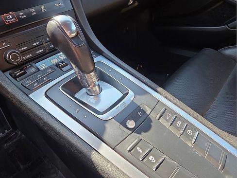 Used 2020 Porsche 718 Cayman S image 29