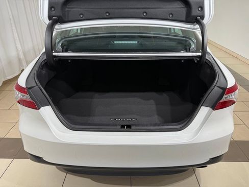 Certified 2020 Toyota Camry XLE w/ Carpet Mat Package FWD image 11