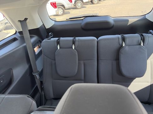 Used 2025 Ford Explorer Active image 21