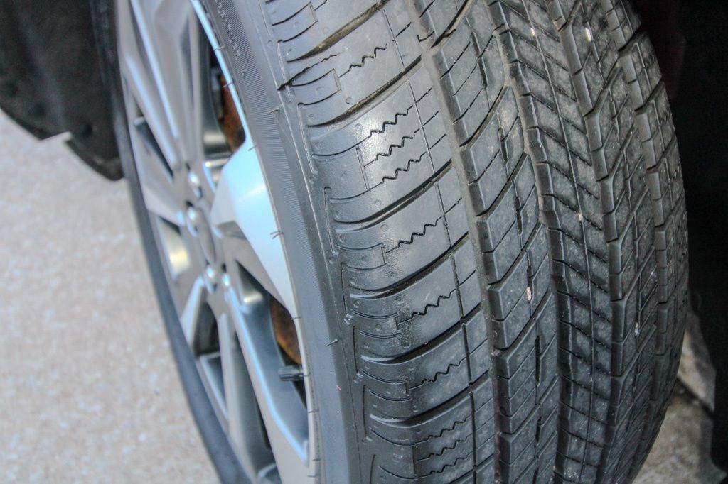 Used 2023 Ford Escape Platinum AWD/4WD image 6