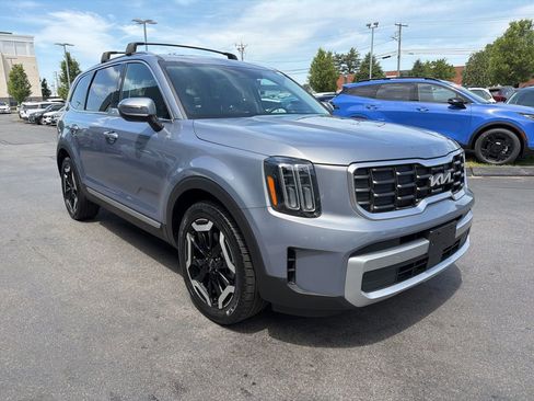 Used 2023 Kia Telluride S w/ S Sunroof Package AWD/4WD image 5