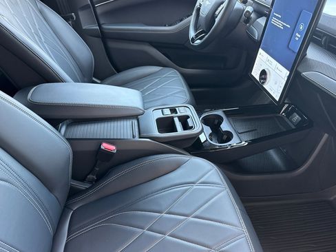 Certified 2025 Ford Mustang Mach-E Select w/ Comfort Package Lite image 17
