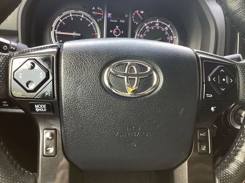 Used 2023 Toyota 4Runner TRD Off-Road Premium w/ Moonroof Package AWD/4WD image 19