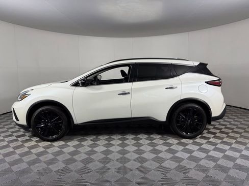 Used 2024 Nissan Murano SV w/ SV Midnight Edition Package FWD image 9