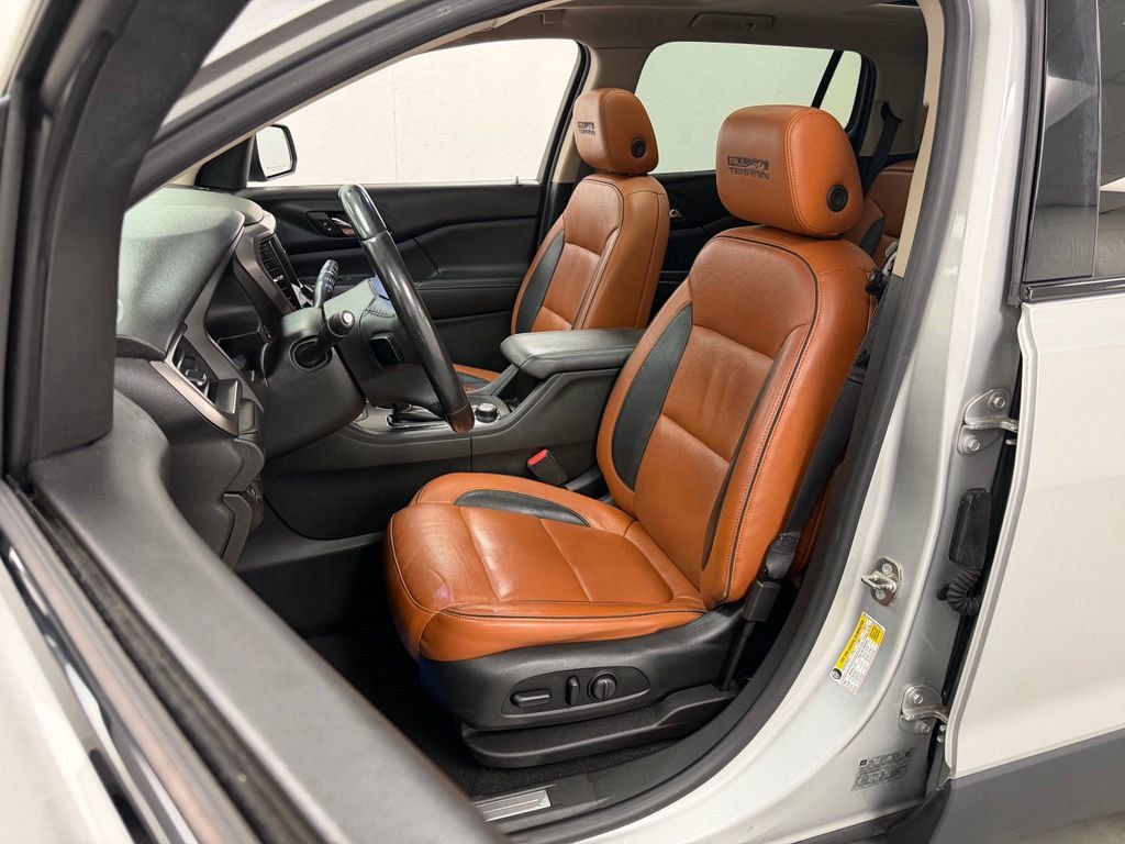 Used 2017 GMC Acadia SLT AWD/4WD image 19
