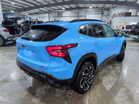 Used 2024 Chevrolet Trax RS w/ Driver Confidence Package image 3