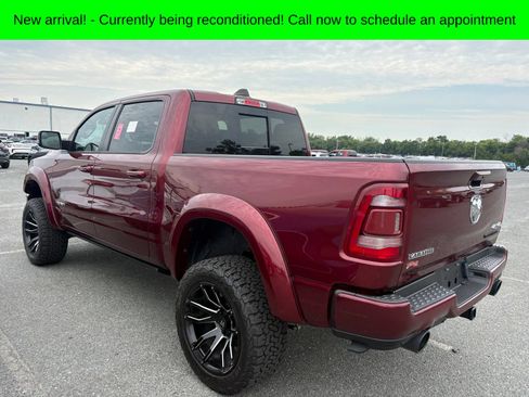 Used 2024 RAM 1500 Laramie AWD/4WD image 9