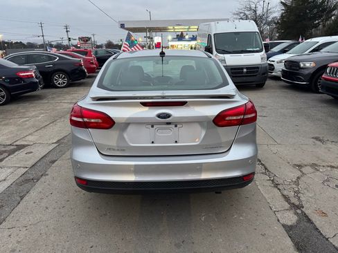 Used 2017 Ford Focus Titanium w/ Titanium Technology Package image 6