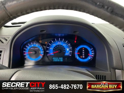 Used 2010 Ford Fusion SEL FWD image 17
