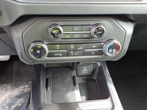 New 2026 Ford Bronco 4-Door image 12