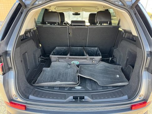 Used 2020 Land Rover Discovery Sport SE image 33