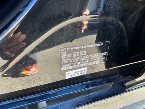 Used 2022 BMW 330e w/ M Sport Package image 26